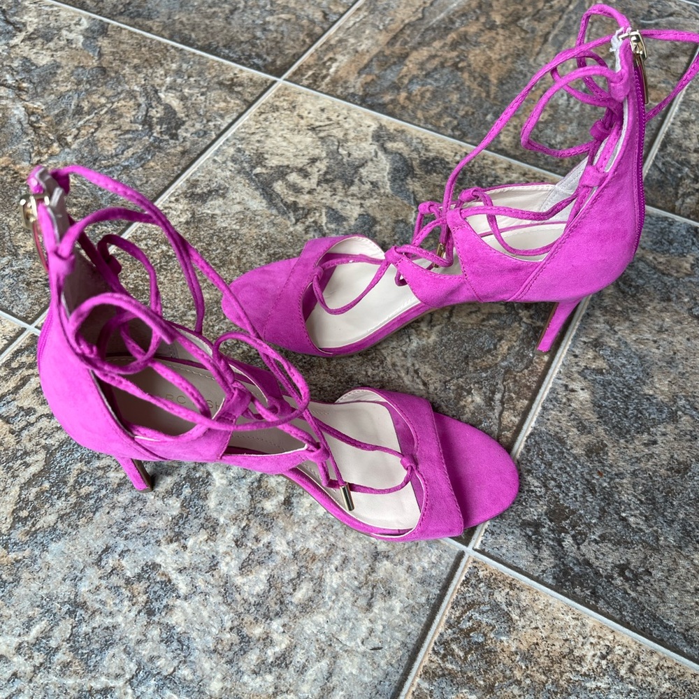 NWOT Marc Fisher Benete2 Pink Lace Up Sandal Heels- Size 8M - Picture 3 of 8